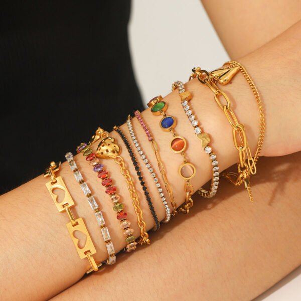 Peach Heart Tag Lobster Buckle Bracelet For Women