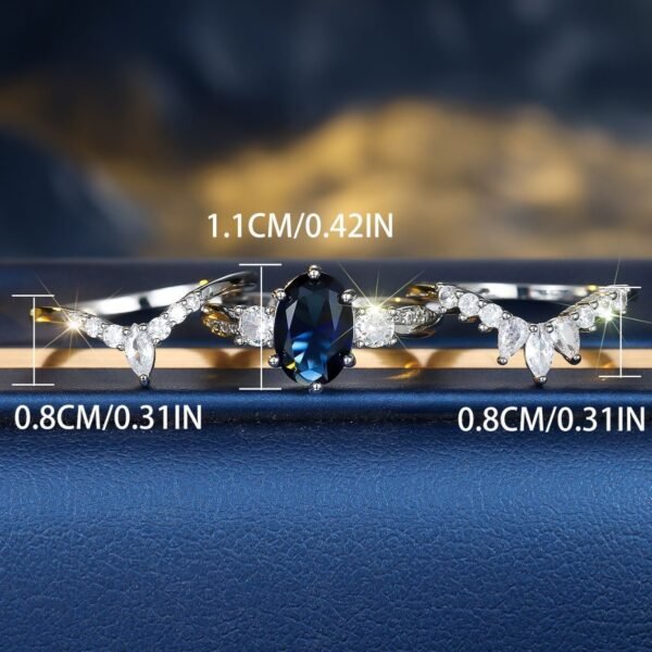 Platinum Egg-shaped Sapphire Blue Diamond Water Drop Shining Three-piece Unique Ring