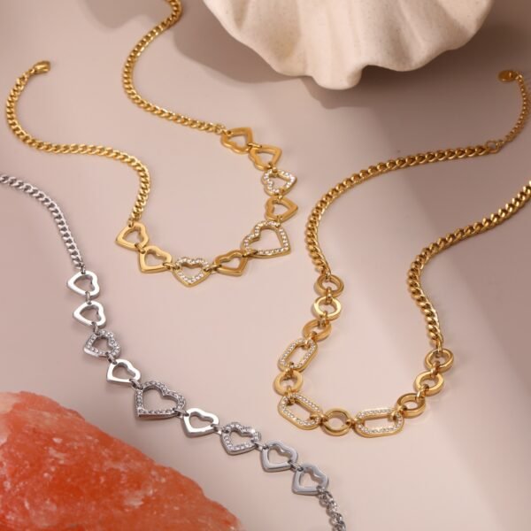 Geometric Heart-shaped Titanium Steel Necklace Clavicle Chain