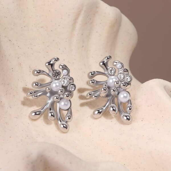 Fireworks Set With Pearls And Stainless Steel Earrings Plated With 18K