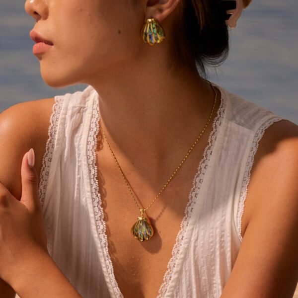 Scallop Shell Stainless Steel Necklace Gold Plated Ins High-grade Ear Studs Earrings