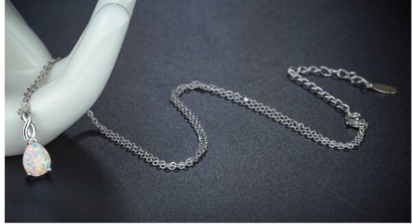 European And American Water Drop Opal Pendant Necklace