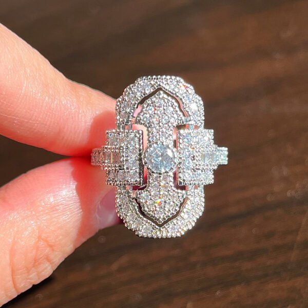 Unique Shape Full Rhinestone Zircon Ring