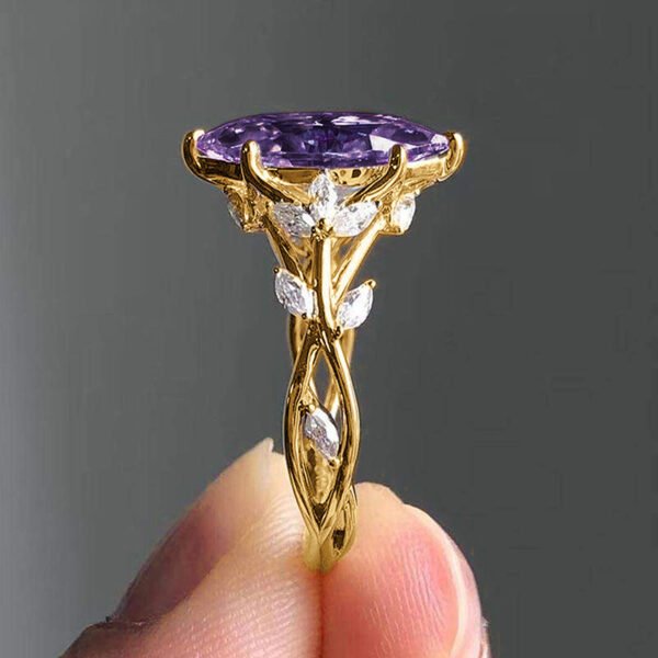 Exquisite Luxury Zircon-Inlaid Ring for Women - Palace-Style Leaf Vine Design Ring, Fashionable Light Luxury Style_Auragemd