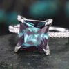 Light Luxury Design Niche High-End Ring - Fashionable Luxury Four-Prong Square Zircon Women's Ring_Auragemd