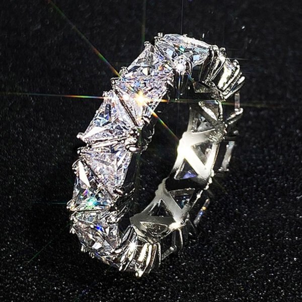 Women's Creative Gift Ring - Single Row Triangle Titanium Zircon Full Inlaid_Auragemd