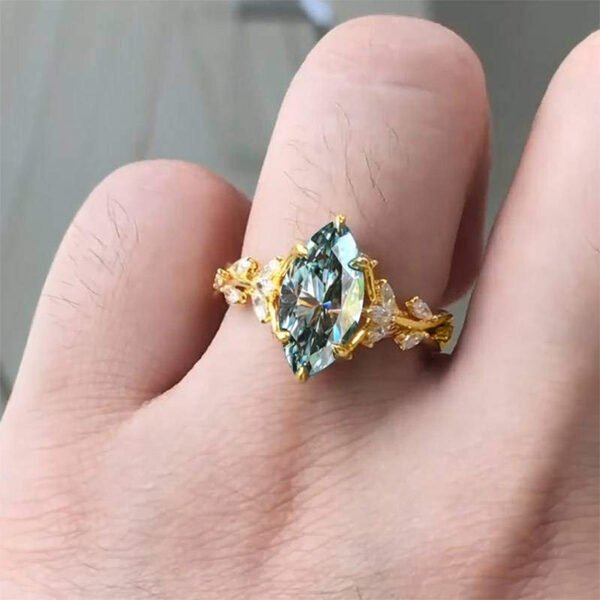 Exquisite Luxury Zircon-Inlaid Ring for Women - Palace-Style Leaf Vine Design Ring, Fashionable Light Luxury Style_Auragemd