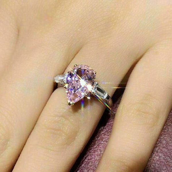 Women's Minimalist Pink Teardrop Pear-Shaped Zircon Ring - High-End Banquet Wedding Ring_Auragemd