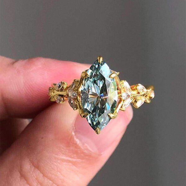 Exquisite Luxury Zircon-Inlaid Ring for Women - Palace-Style Leaf Vine Design Ring, Fashionable Light Luxury Style_Auragemd