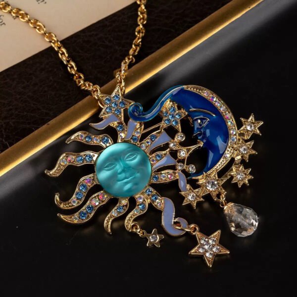 ca1a1c0d-c0bd-412f-8f08-dc466d1127ea.jpg European Antique Moen Face Sun Moon Sun Moon Necklace