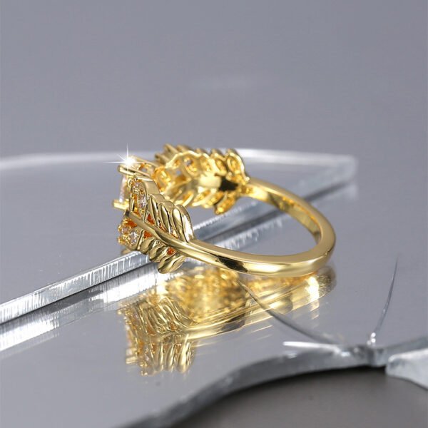 Xiaoxiangfeng Exquisite Niche Design Ring Women