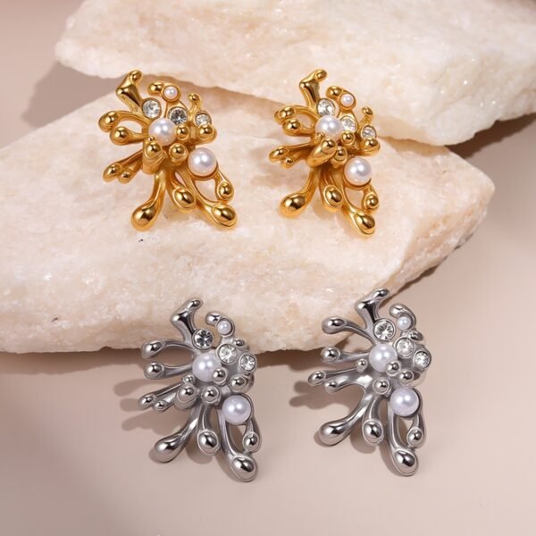 Fireworks Set With Pearls And Stainless Steel Earrings Plated With 18K