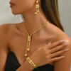 f26bc922-dffa-4ea8-b3f2-6edbe12bf9ca.jpg Women's Jewelry Set 18K Electroplated Long Necklace Geometric Bracelet For Women